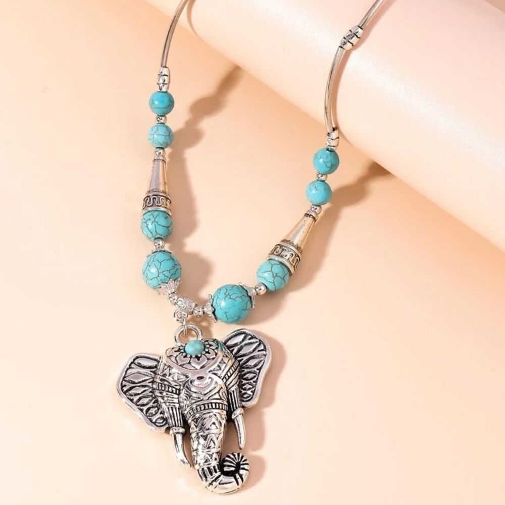 Boho WesternTribal Navajo Turquoise Beaded Elephant Head Charm Pendant Choker - Picture 4 of 12